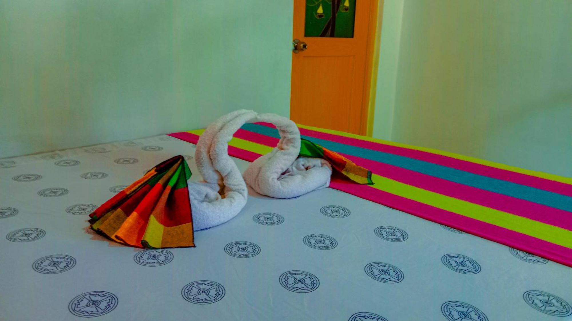Chanaka Holiday Inn Szigirija Kültér fotó