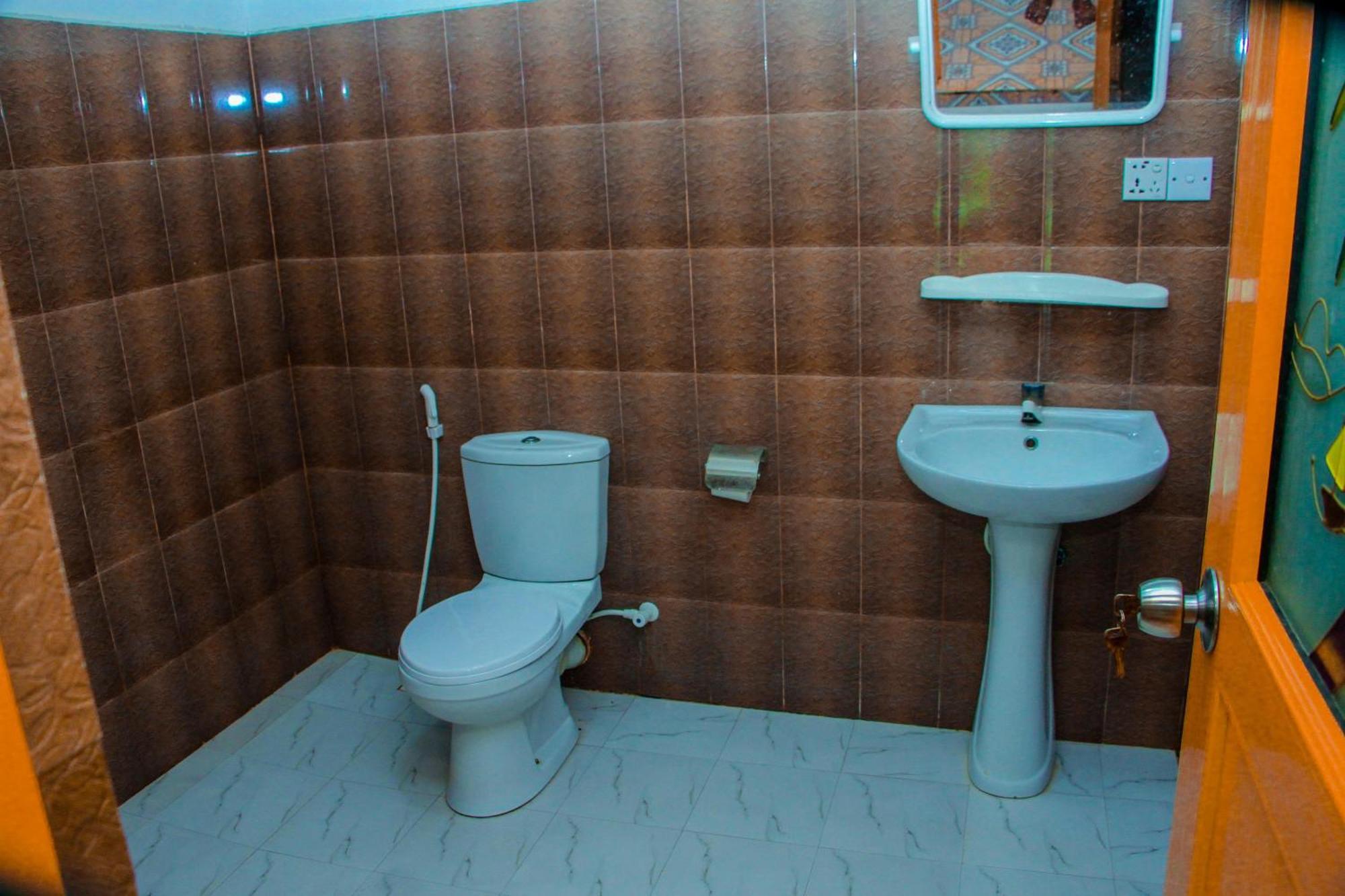 Chanaka Holiday Inn Szigirija Kültér fotó