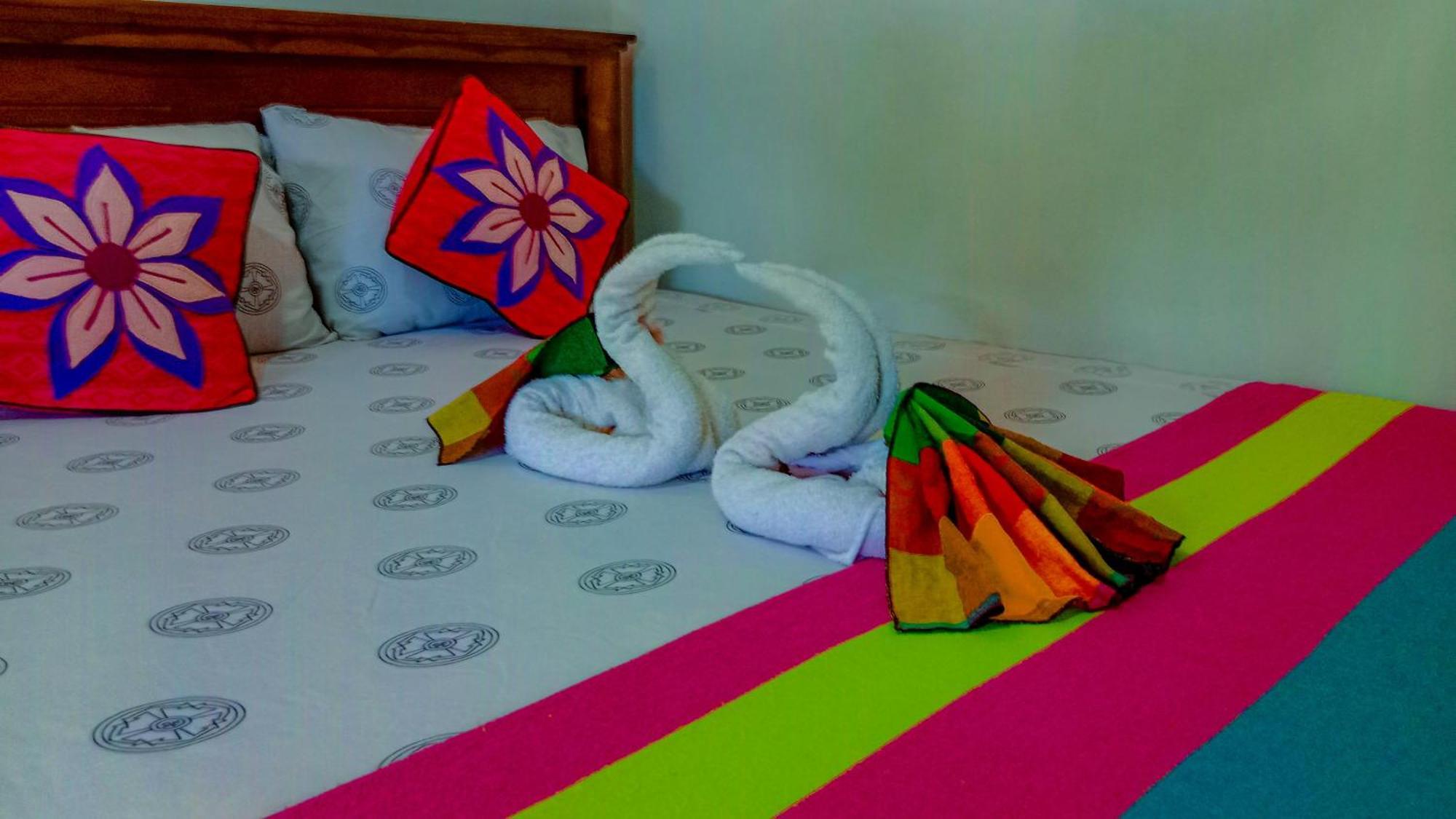 Chanaka Holiday Inn Szigirija Kültér fotó