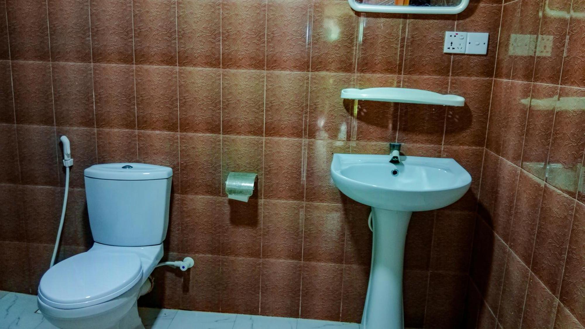 Chanaka Holiday Inn Szigirija Kültér fotó
